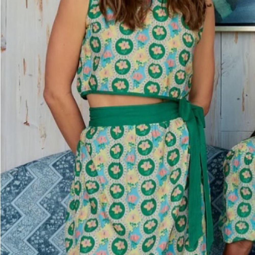 Floral Green Women's wrap Skirt and top set